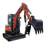 2.8 Ton, Kubota Diesel Engine Mini Excavator w/ Hydraulic Thumb | CFG35UF - Image 2