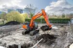 2026 Hitachi ZX160LC-7H Hydraulic link thumb, hydraulic coupler, and dig bucket included - Image 2