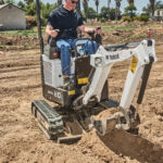 E10 Compact Excavator - Image 8