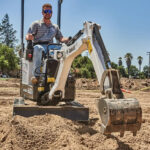 E10 Compact Excavator - Image 9