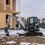 E40 Compact Excavator - Image 5