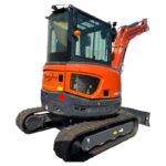 4 Ton, Kubota Diesel Engine Mini Excavator w/ Hydraulic Thumb & A/C | CFG-40UF - Image 3