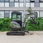 TYPHON TERROR XXV Diesel Mini Excavator 2.7 Ton, 25.1 hp Kubota D1105 RetractableTracks, AC Cabin - Image 5