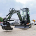 TYPHON TERROR XXV Diesel Mini Excavator 2.7 Ton, 25.1 hp Kubota D1105 RetractableTracks, AC Cabin - Image 6