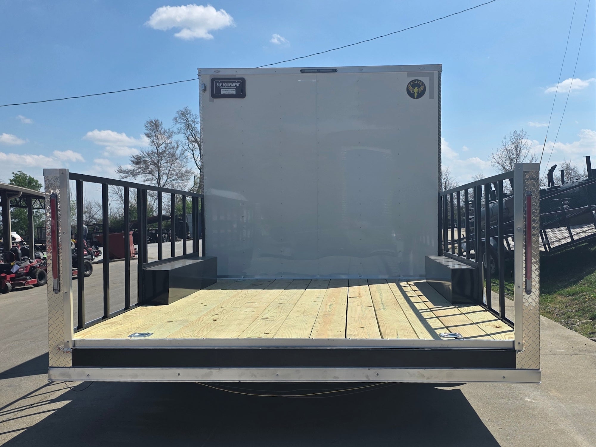 8.5x20 White Enclosed Hybrid Utility Trailer (2) 7,000lb Axles 14K GVWR - Image 5