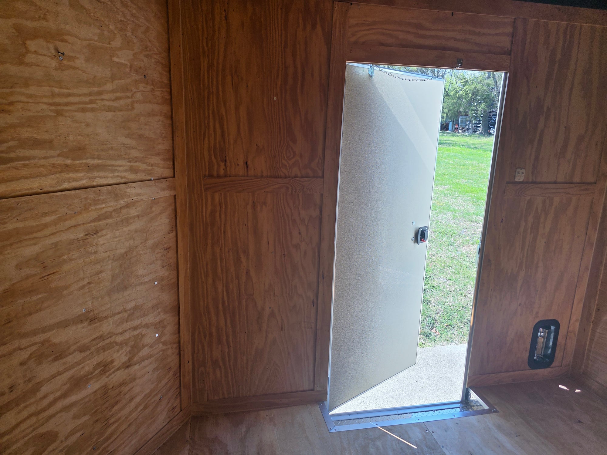 8.5x20 White Enclosed Hybrid Utility Trailer (2) 7,000lb Axles 14K GVWR - Image 15