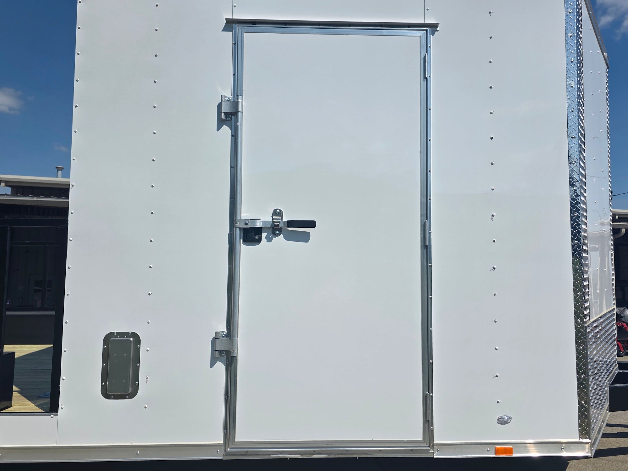 8.5x20 White Enclosed Hybrid Utility Trailer (2) 7,000lb Axles 14K GVWR - Image 18