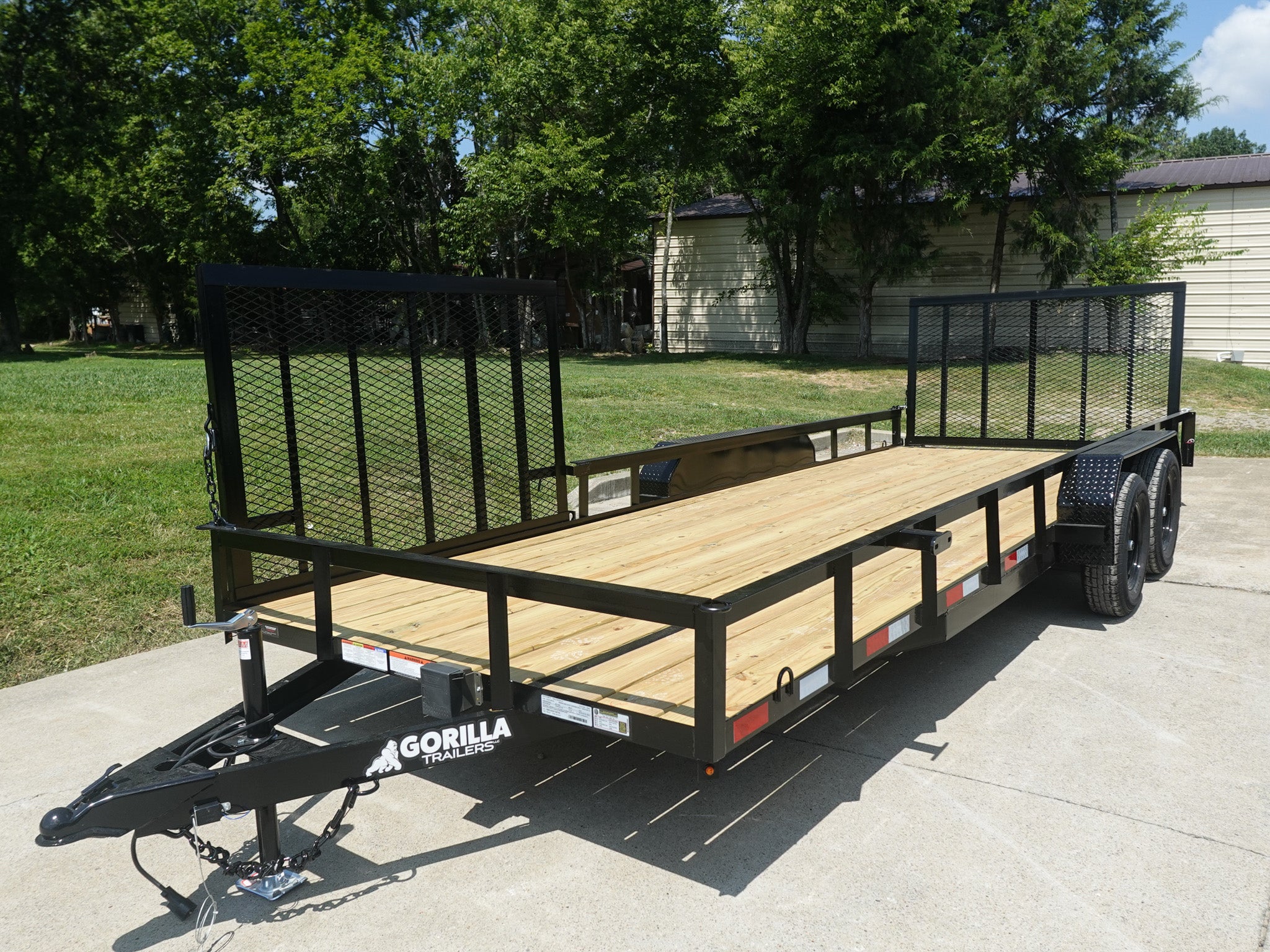 DSC06233_3e37745f-cd67-4e90-a0fb-d20973cd0949.jpg 7x20 Powder Coated Straight Deck Utility Trailer with Side Gate (2) 3,500lb Axles - Image 1